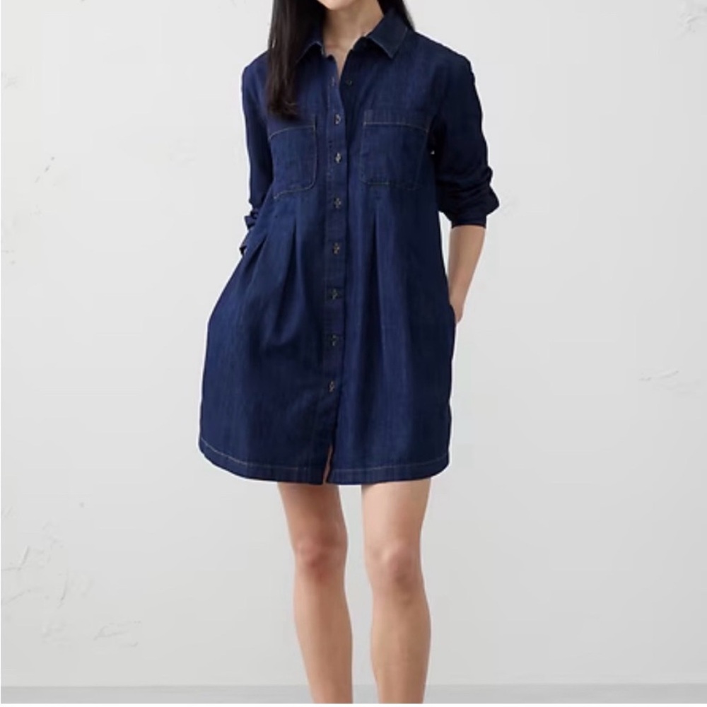Banana Republic NWT Dark Wash Denim Long Sleeve Pleated Dress Large